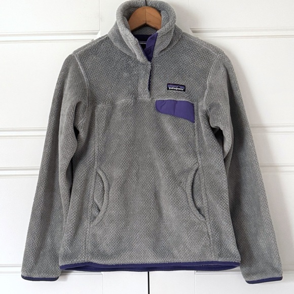 Patagonia Sweaters - Patagonia Re-Tool Snap T Fleece Pullover Womens XS Gray Purple Sweater Pocket